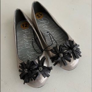 Little girls size 12 silver metallic dress shoes